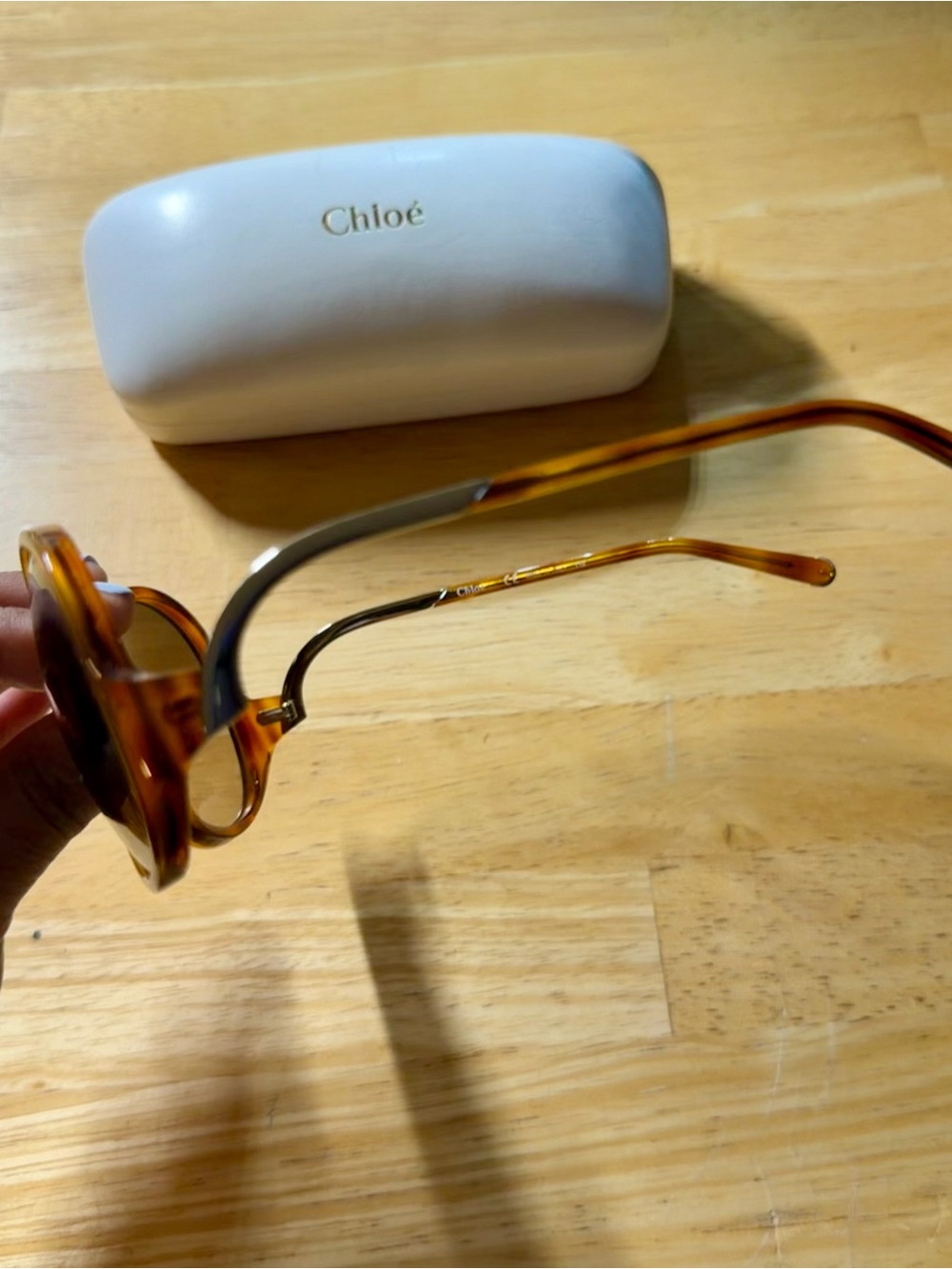 Chloe Womens Round Frame Sunglasses in Amber - Picture 3 of 7